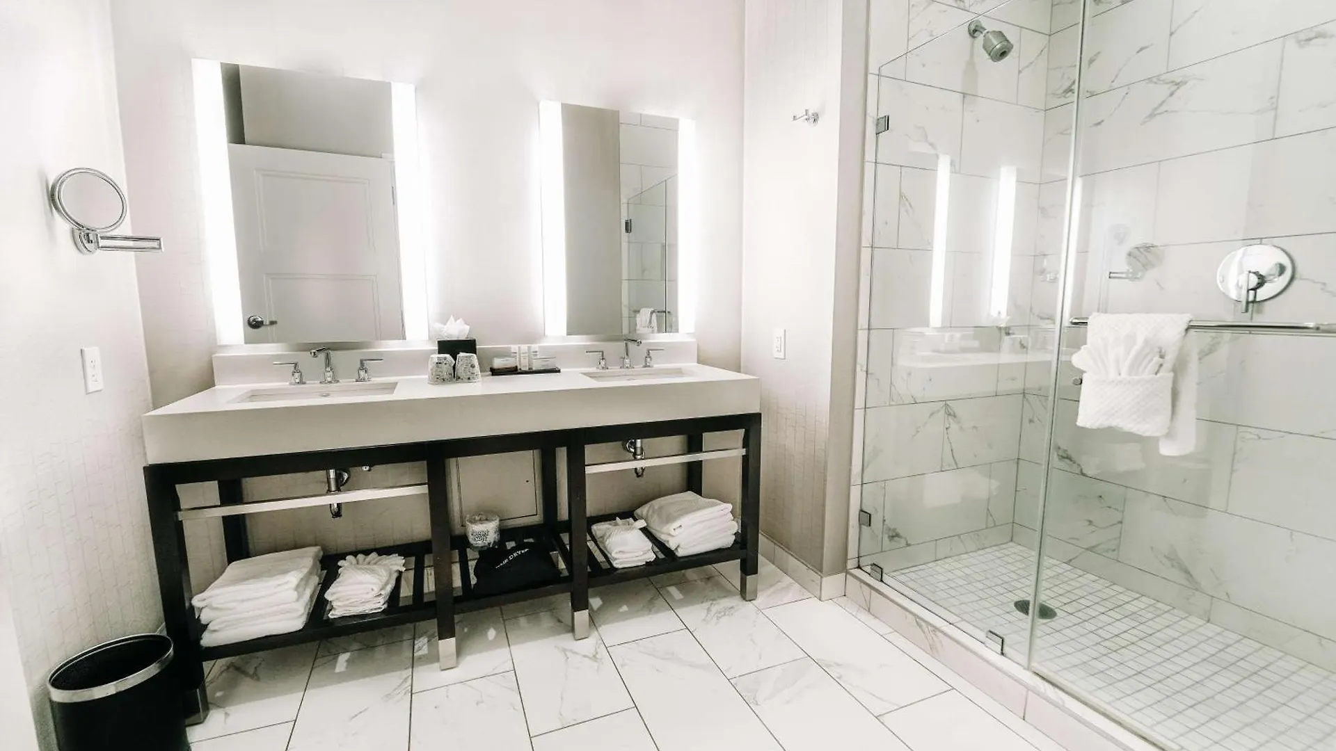 **** Hotel Embassy Suites Louisville Downtown Stany Zjednoczone Ameryki