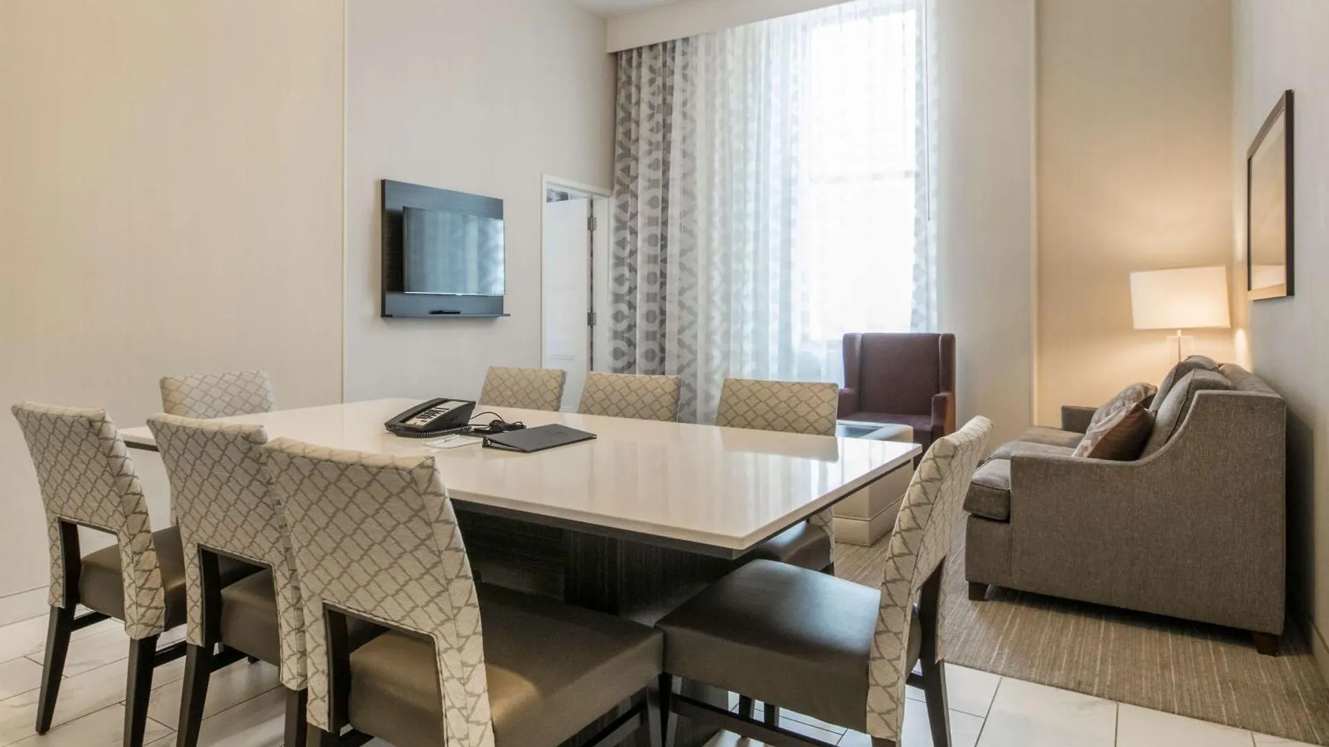 **** Hotel Embassy Suites Louisville Downtown Stany Zjednoczone Ameryki