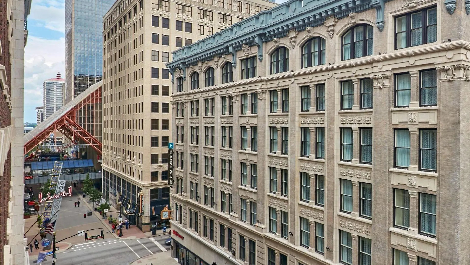 Hotel Embassy Suites Louisville Downtown