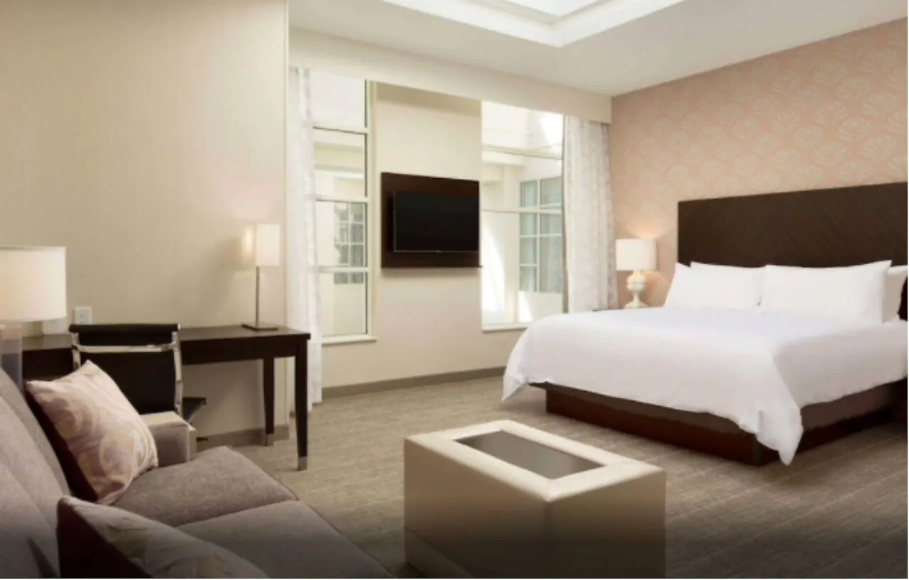 Embassy Suites Louisville Downtown